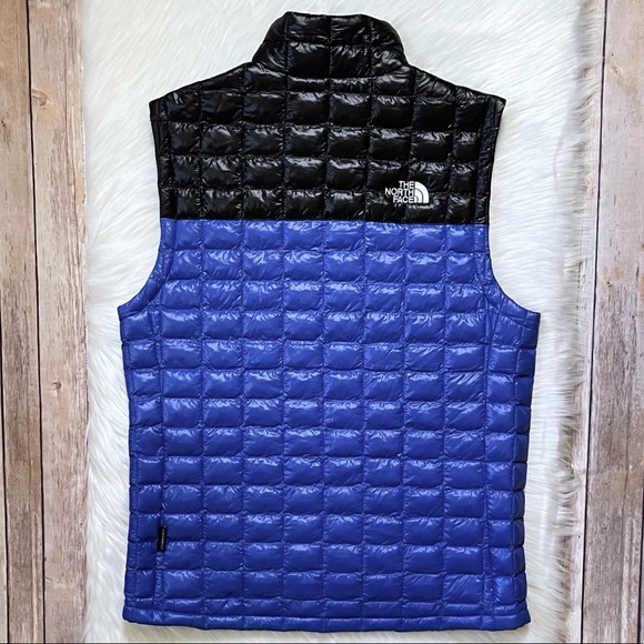 The North Face Men’s ThermoBall Eco Vest - Picture 6 of 10